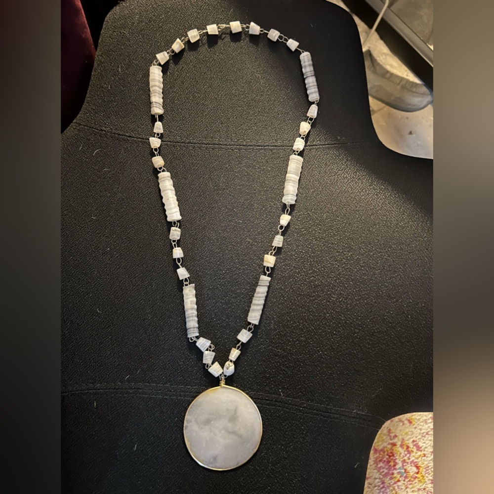 Shell necklace - Picture 1 of 1